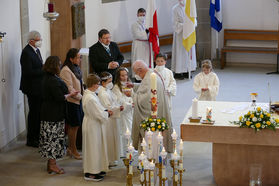 Feier der 1. Heiligen Kommunion in Sankt Crescentius (Foto: Karl-Franz Thiede)